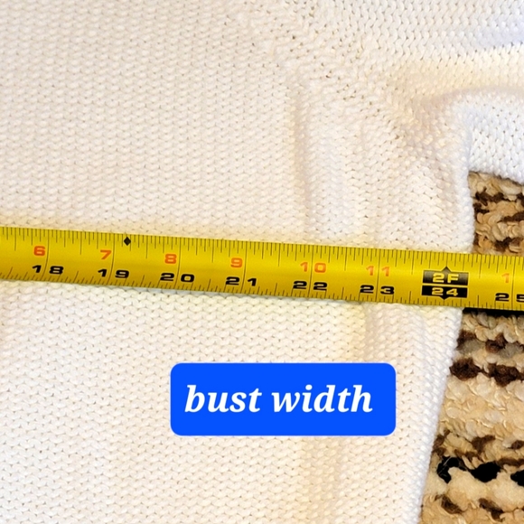 Fashion Bug 3 button bright white soft heavyweight cardigan sweater - Picture 8 of 9